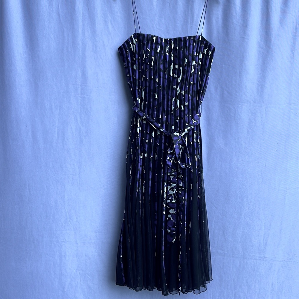 Cache. Lined, Shoulder-Length, Knee-Length Dress … - image 2